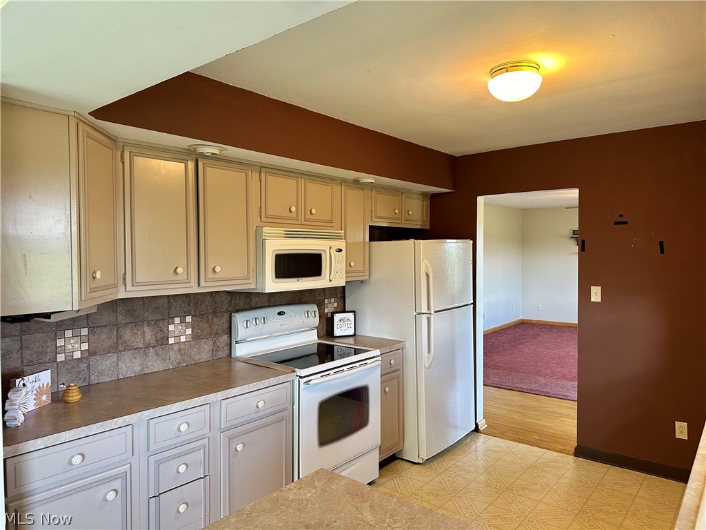 3730 Bower Road Rootstown, OH 44272 - Photo 11 of 50 Kitchen with all appliances