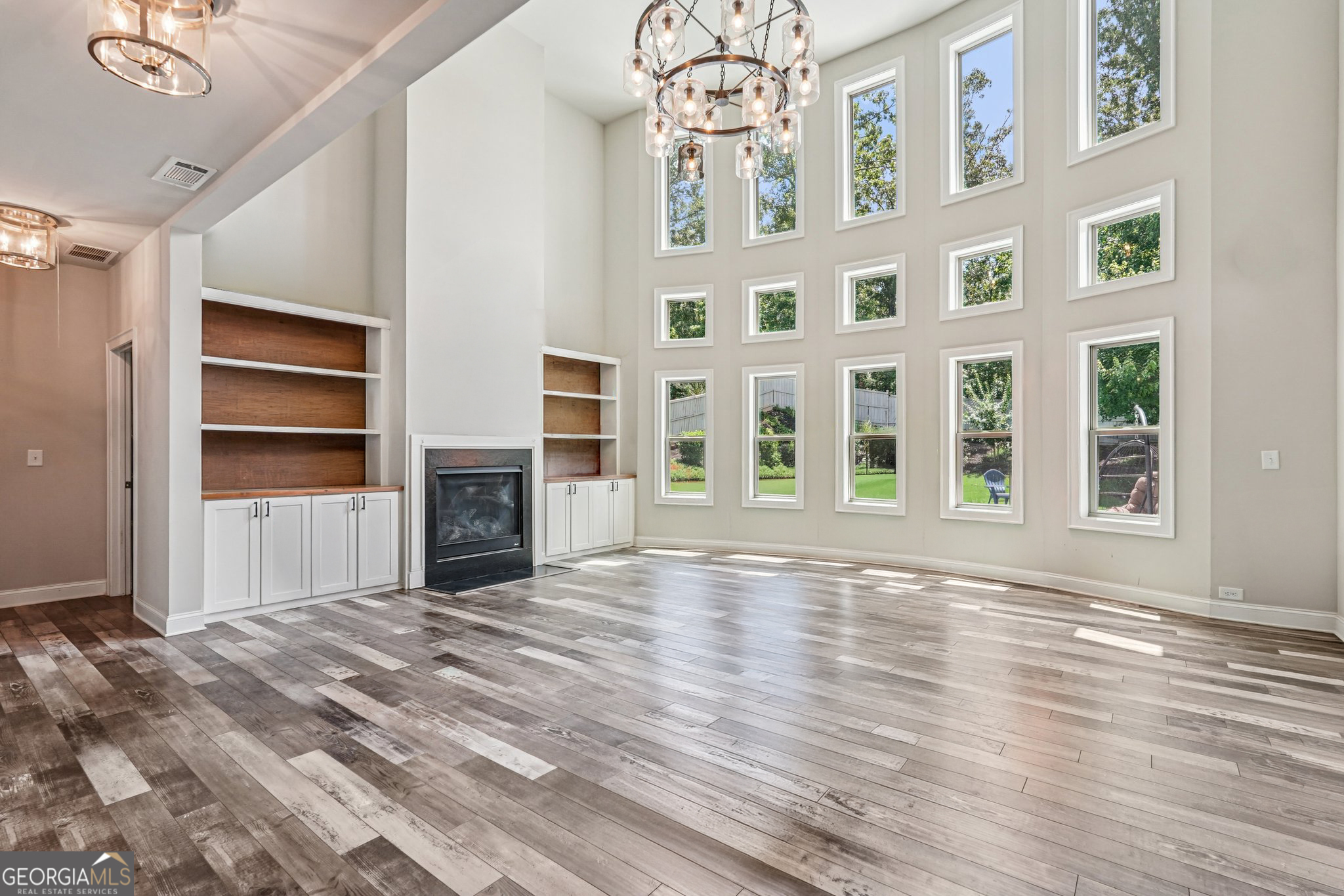 17 Lake Sydney Drive Dawsonville, GA 30534 - Photo 7 of 100
