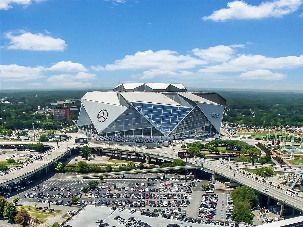 545 Whitlox Road Northwest Atlanta, GA 30309 - Photo 6 of 10