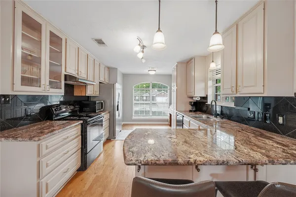$298,500 | 5800 Sheffield Terrace Lane, Bryan, TX 77802