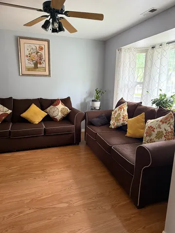 $253,000 | 404 Lauren Lane, Island Lake, IL 60042