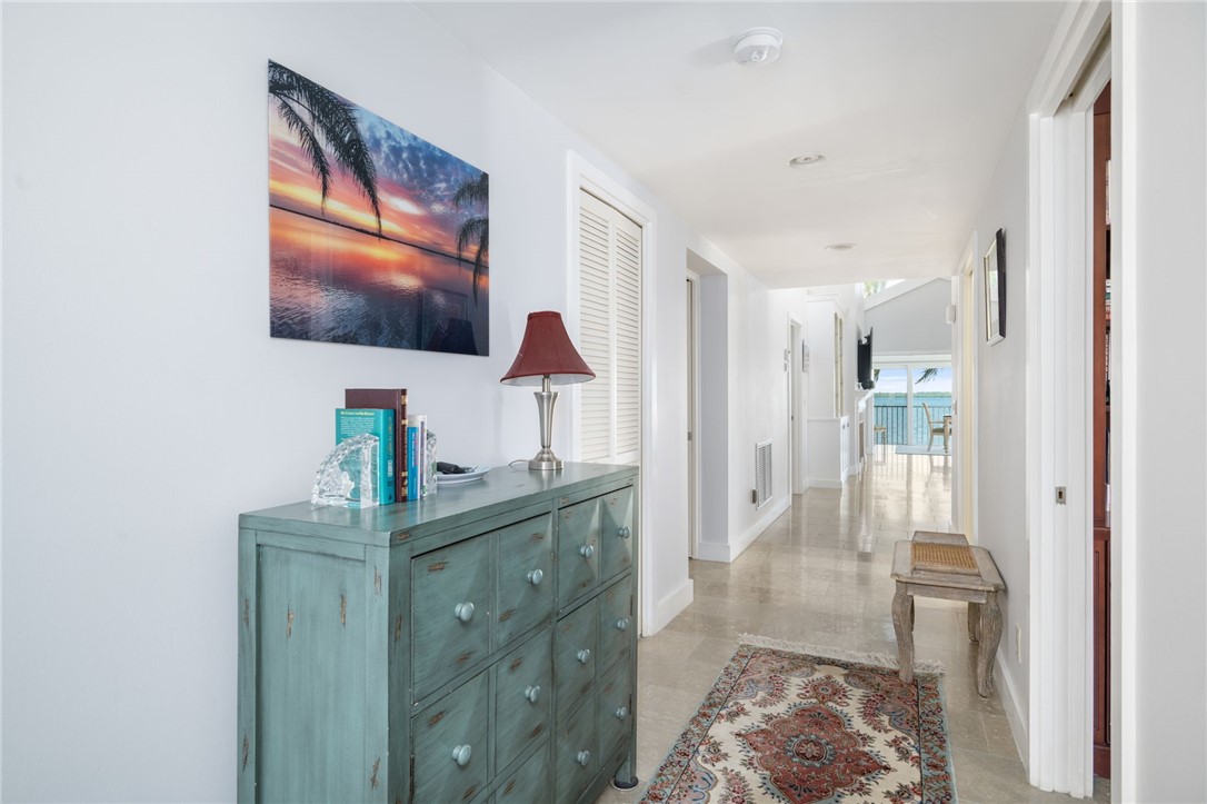 901 Bay Road, Unit 201 Vero Beach, FL 32963 - Photo 3 of 31 Gallery Image 3