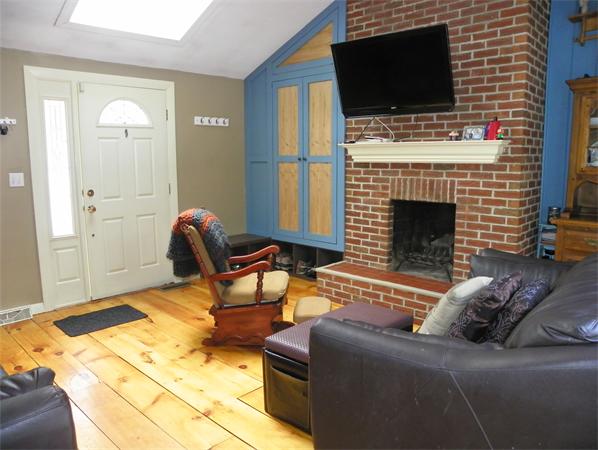 93 Dunn Road Ashburnham, MA 01430 - Photo 5 of 19