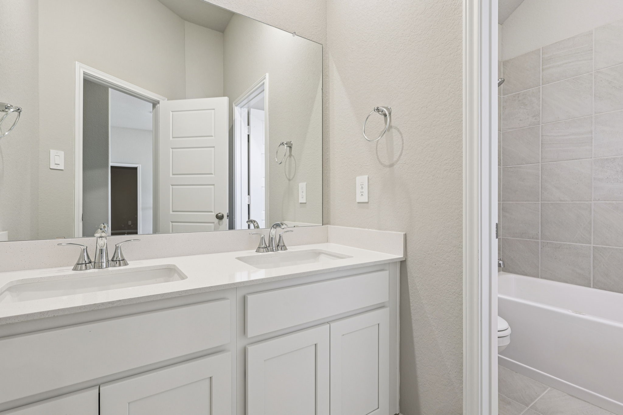 2831 Clapbread Lane Rosenberg, TX 77471 - Photo 33 of 42 Photo is not of the actual home, but is an inspirational photo of builder’s model home and may depict options, furnishings, and/or decorator features that are not included.