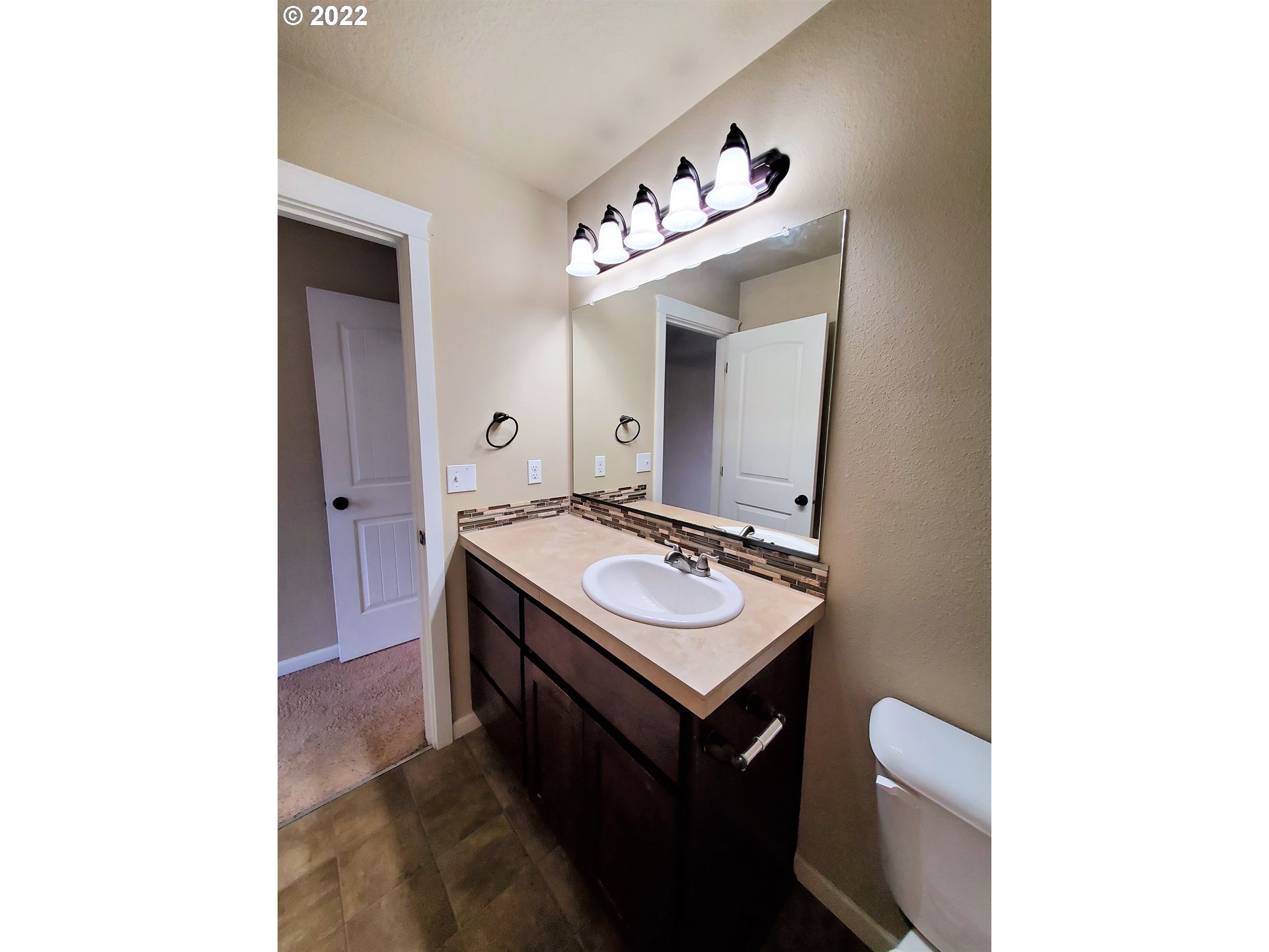 2511 Carson Loop Forest Grove, OR 97116 - Photo 21 of 32 Gallery Image 21