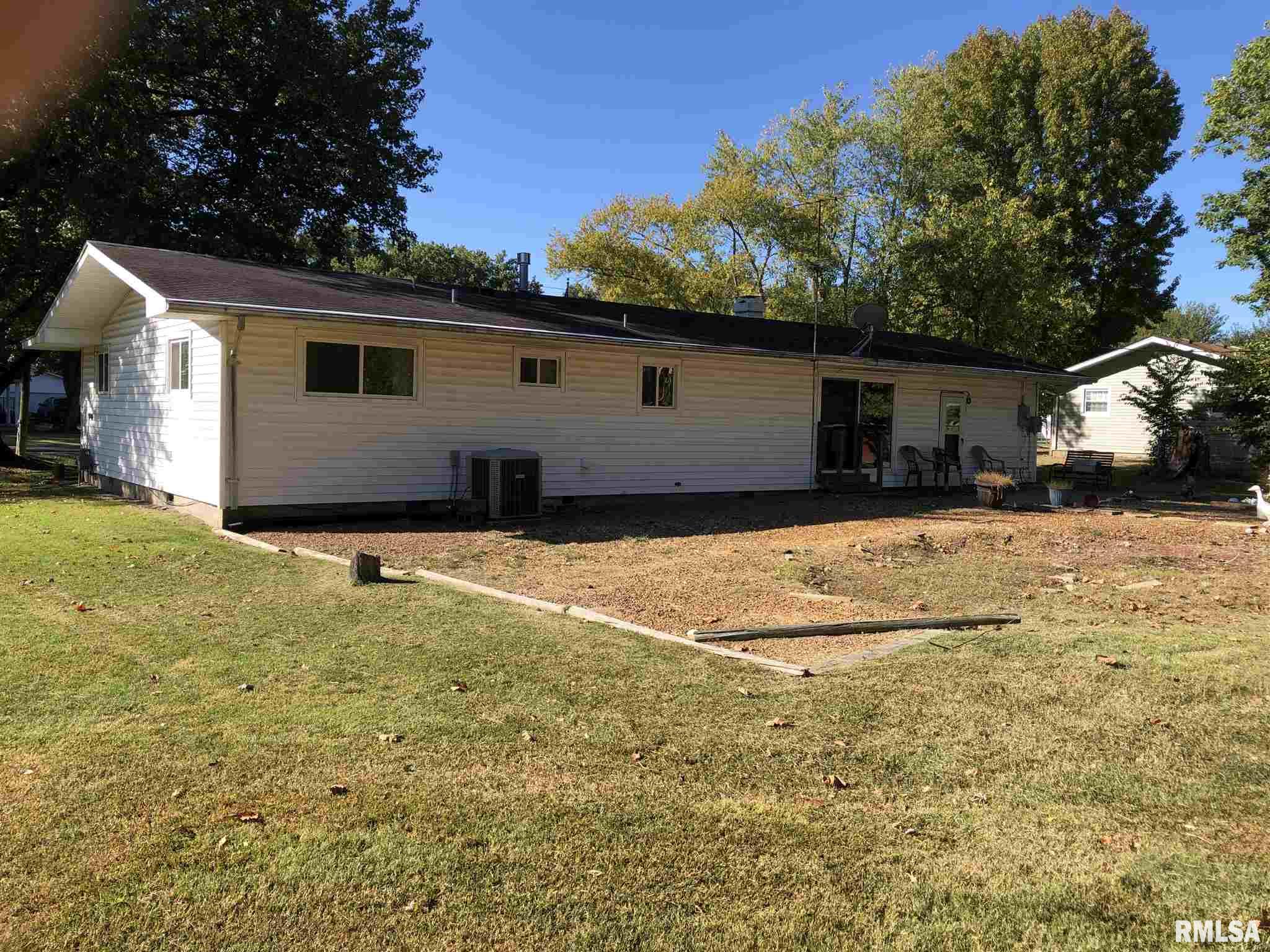 312 Red Row Marion, IL 62959 - Photo 5 of 16 Gallery Image 5