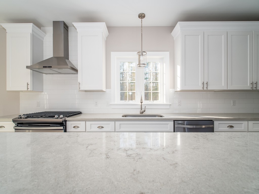 81 Baker Road Salisbury, MA 01952 - Photo 11 of 30