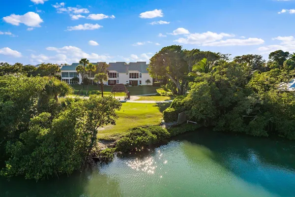 $2,600 | 3902 Fairway Drive North, Jupiter, FL 33477