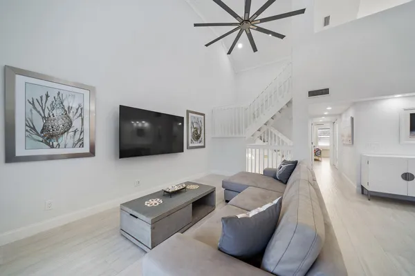$2,600 | 3902 Fairway Drive North, Jupiter, FL 33477
