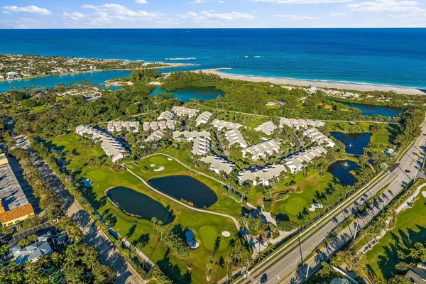 $2,600 | 3902 Fairway Drive North, Jupiter, FL 33477