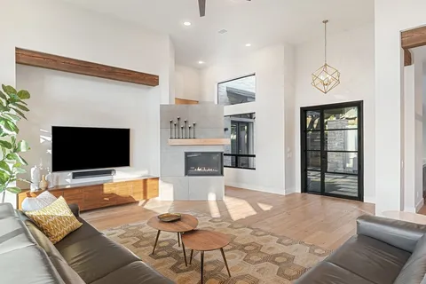 $1,750,000 | 12000 Preserve Vista Terrace, Austin, TX 78738