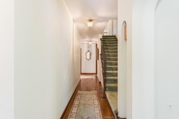 2630 Bryden Road Columbus, OH 43209 - Photo 14 of 38
