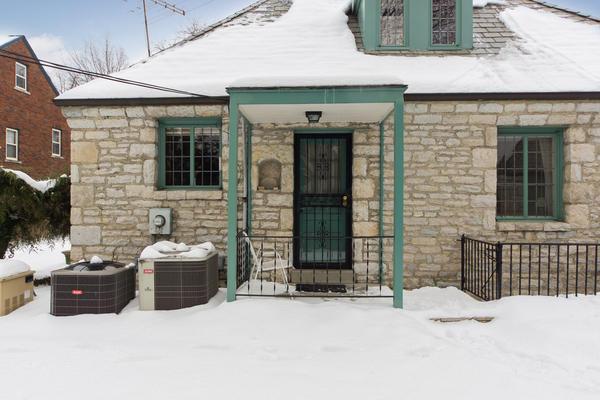 2630 Bryden Road Columbus, OH 43209 - Photo 4 of 38