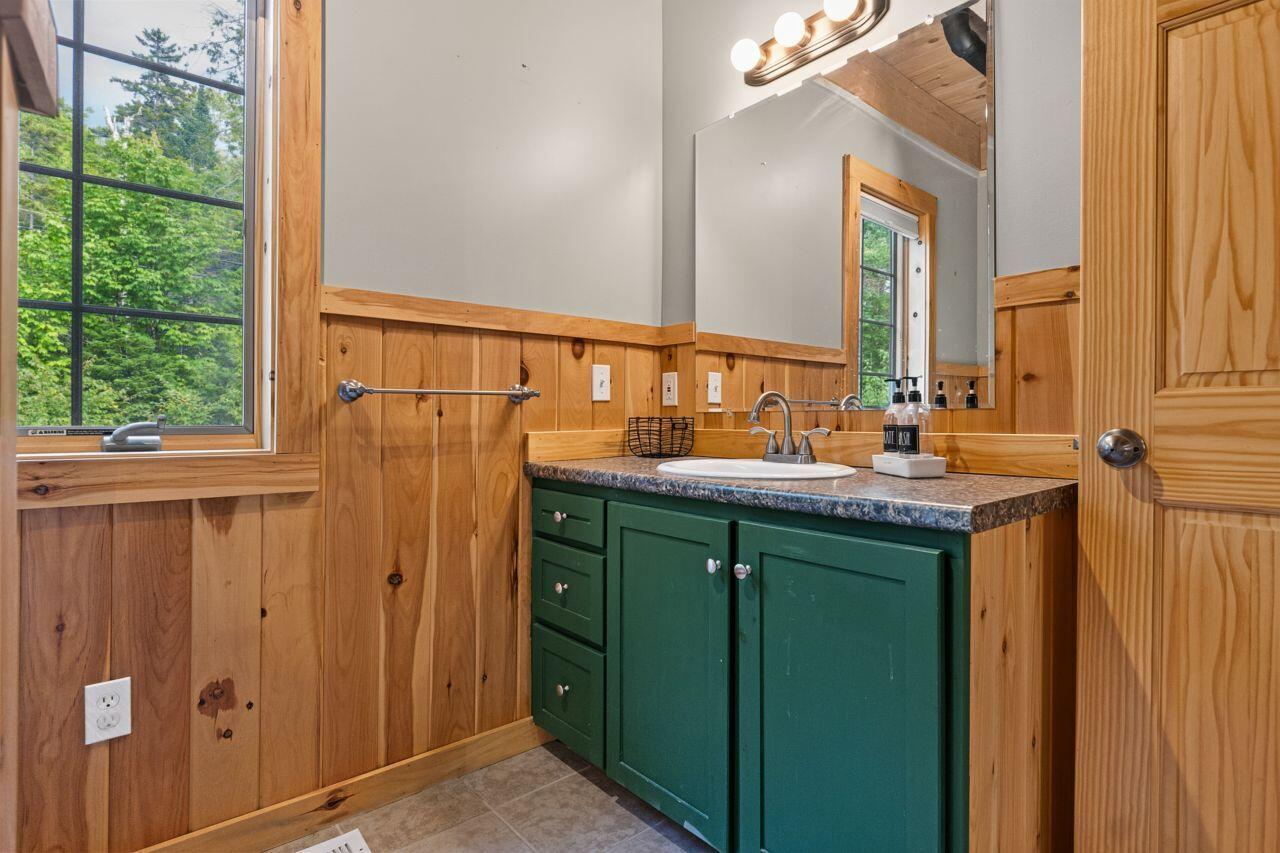 2016 Brook Falls Road Carrabassett Valley, ME 04947 - Photo 15 of 51 First Floor Bathroom