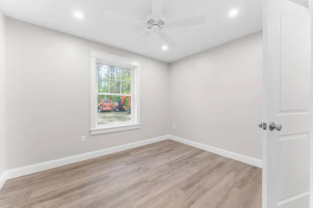 $399,999 | 23 Arnold Road, Vassalboro, ME 04989