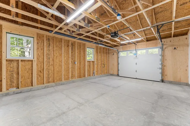 $399,999 | 23 Arnold Road, Vassalboro, ME 04989