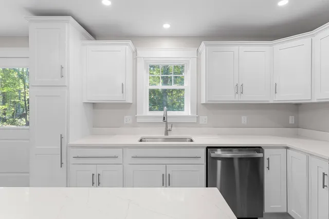 $399,999 | 23 Arnold Road, Vassalboro, ME 04989