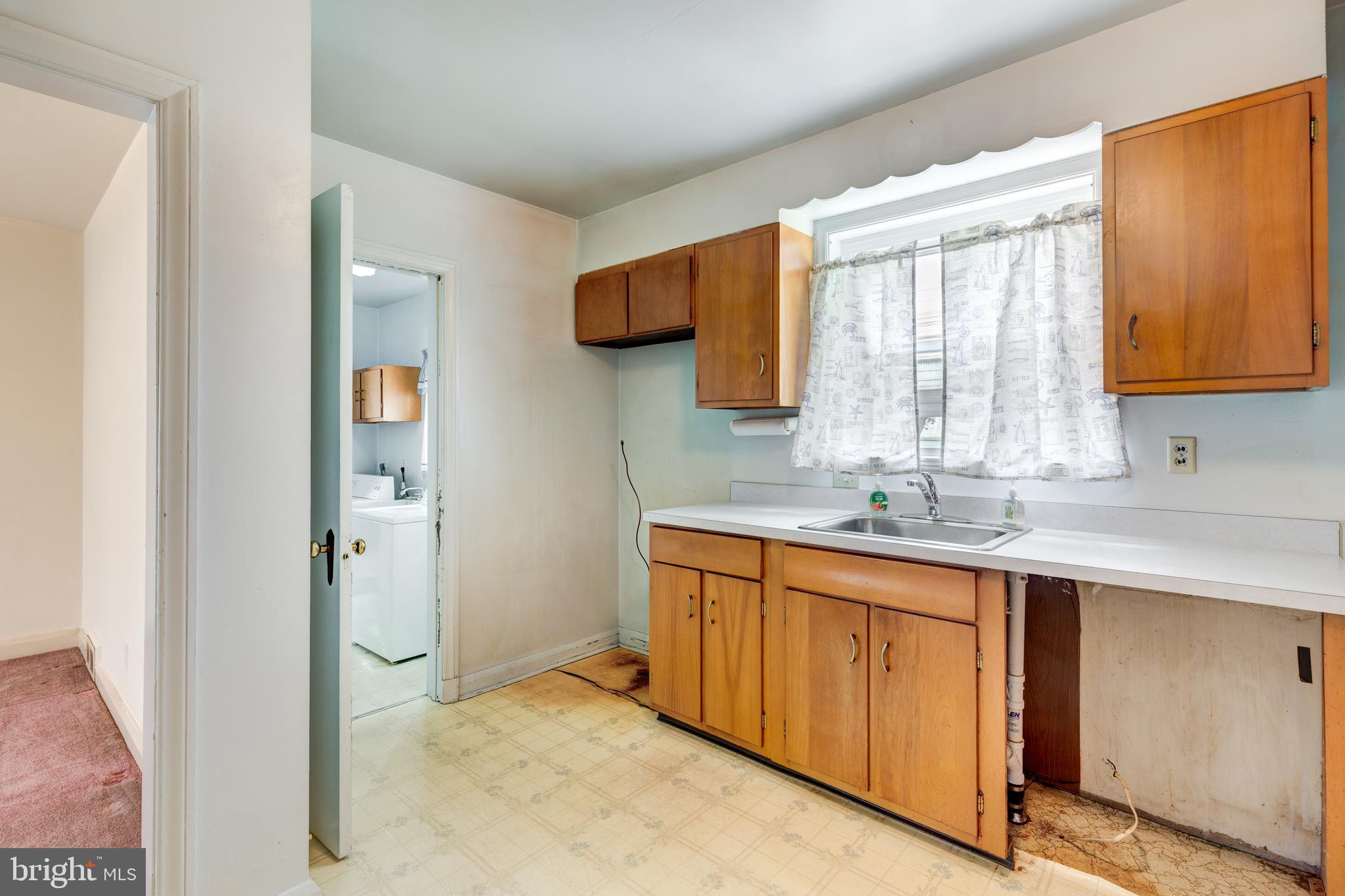 8407 Liberty Road Baltimore, MD 21244 - Photo 16 of 42