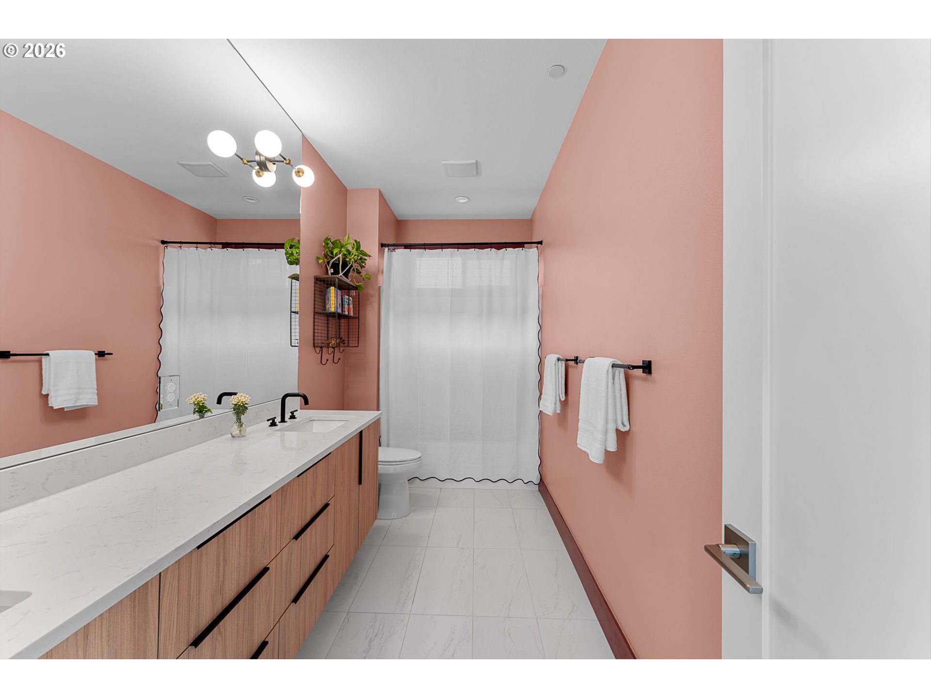 529 Province Drive Camas, WA 98607 - Photo 32 of 48 Bathroom