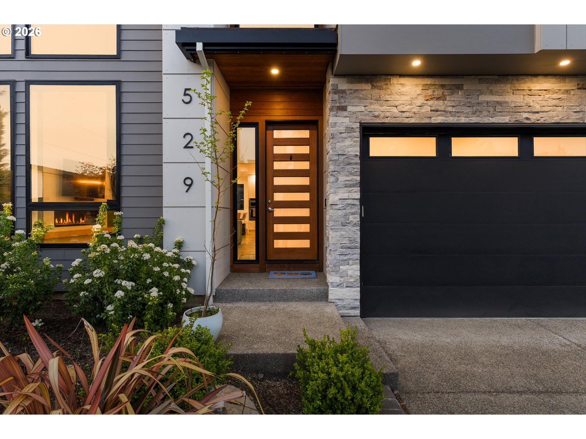 529 Province Drive Camas, WA 98607 - Photo 5 of 48 Porch