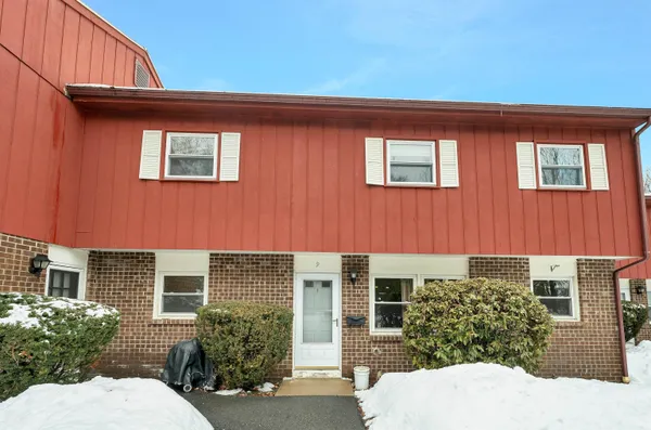 $275,000 | 30 South Street, Unit 9, Laconia, NH 03246