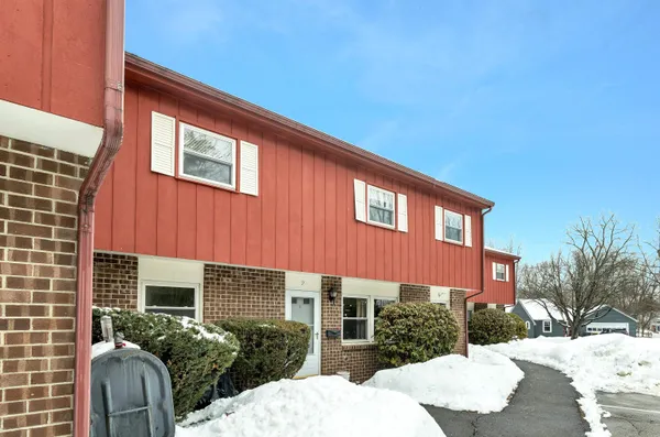 $275,000 | 30 South Street, Unit 9, Laconia, NH 03246