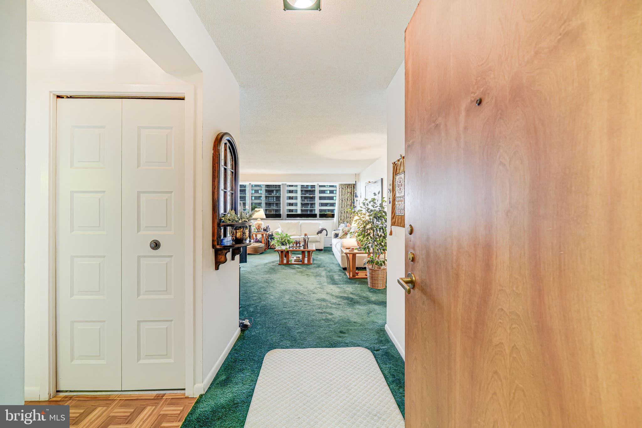 5501 Seminary Road, Unit 401S Falls Church, VA 22041 - Photo 3 of 39 Gallery Image 3