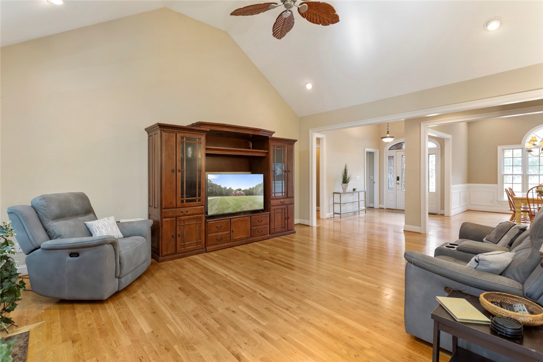 1421 Stringer Road Belton, SC 29627 - Photo 32 of 44