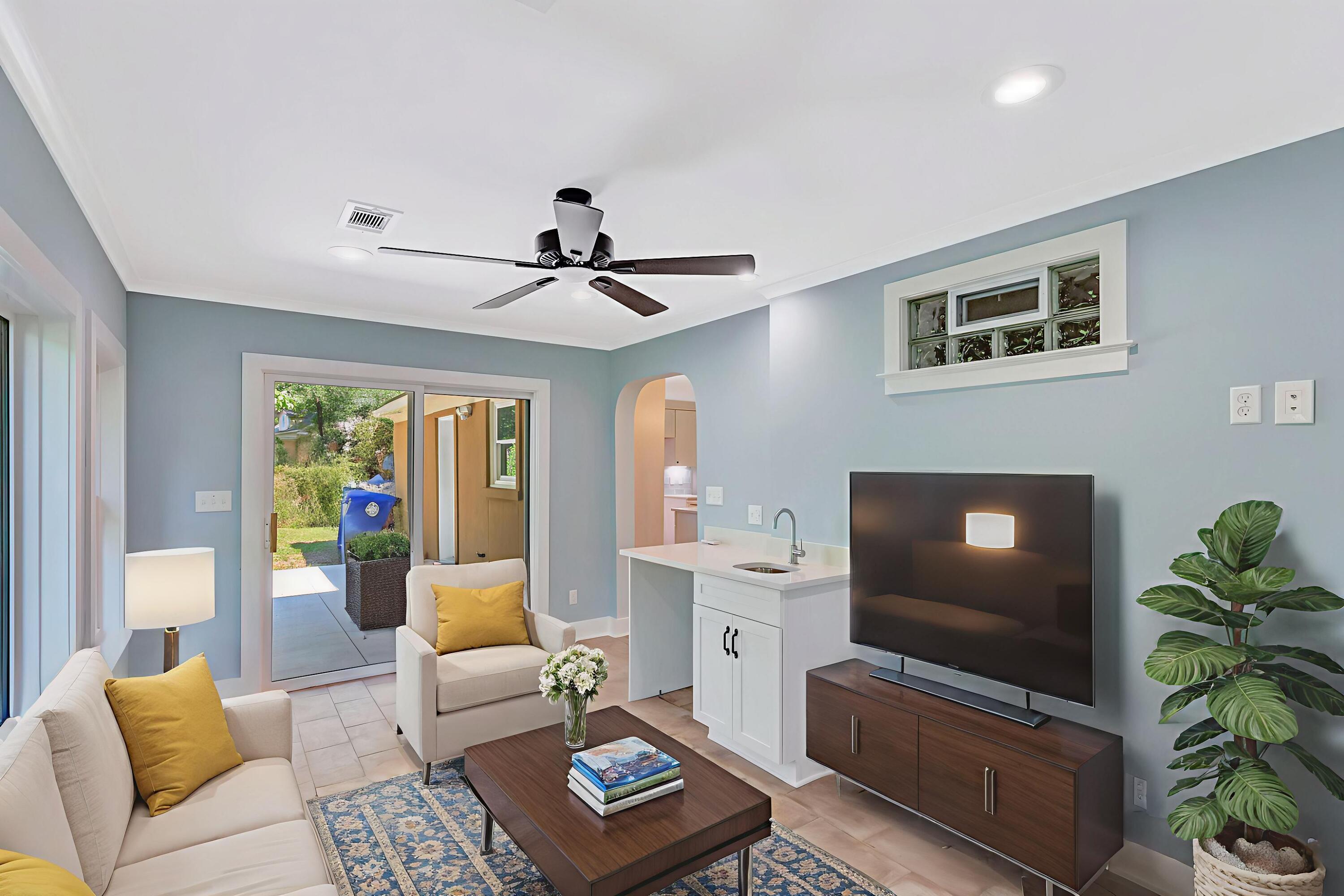 1249 Stone Post Road Charleston, SC 29412 - Photo 29 of 50 296A4226 - Living Room - Standard - 3