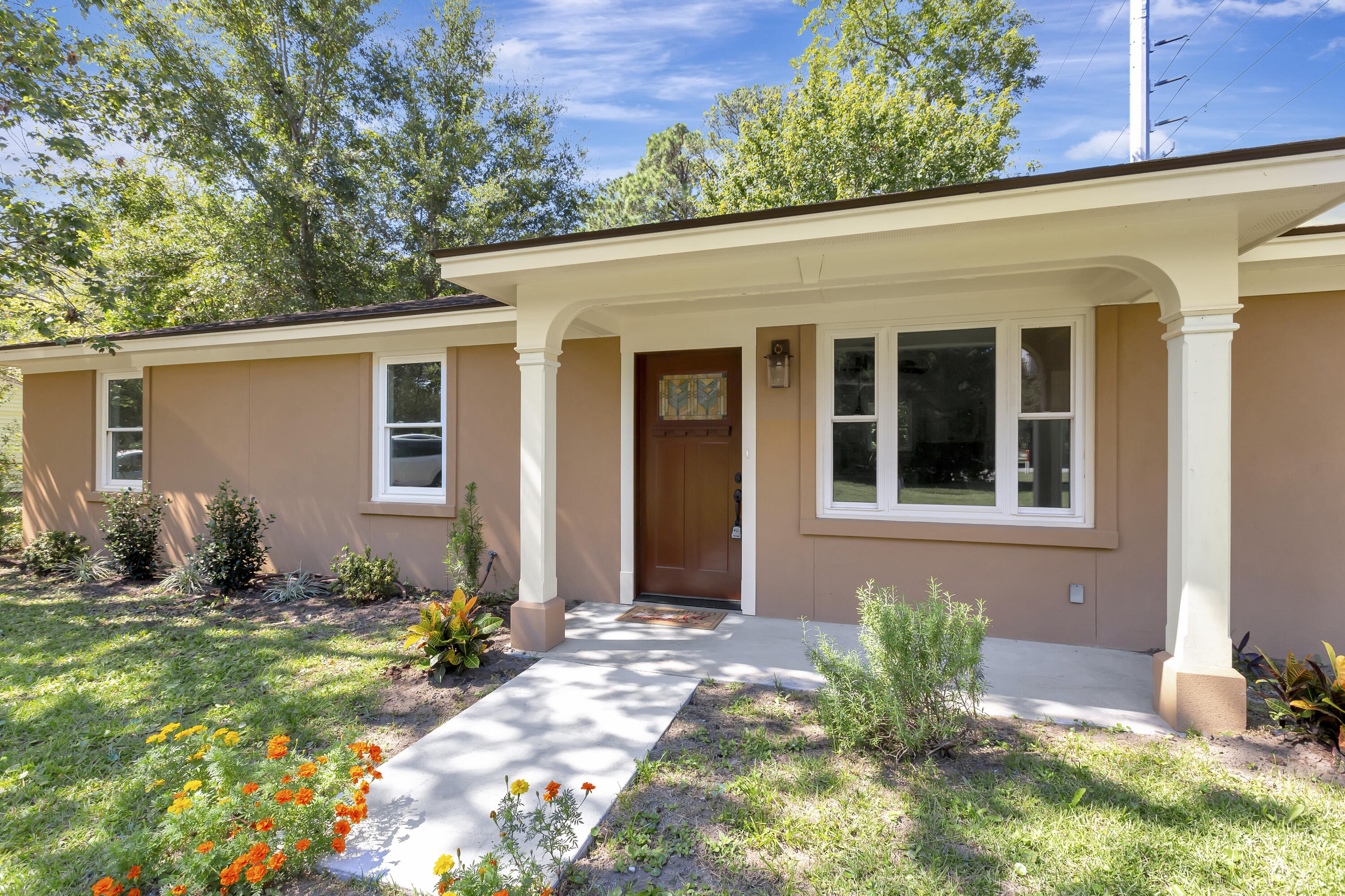 1249 Stone Post Road Charleston, SC 29412 - Photo 3 of 50 296A4304