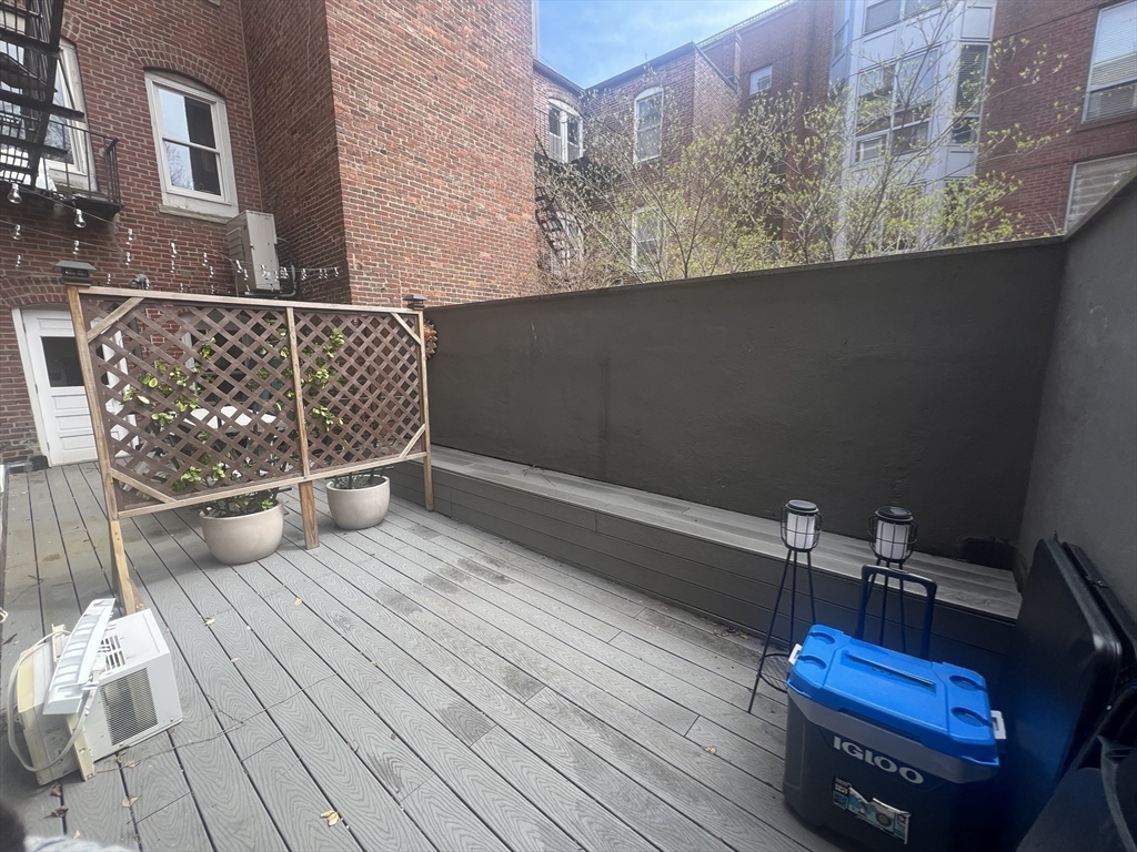 56 Prince Street, Unit 4 Boston, MA 02113 - Photo 12 of 14