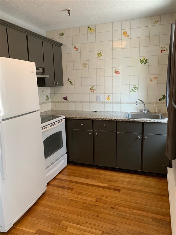 56 Prince Street, Unit 4 Boston, MA 02113 - Photo 3 of 14