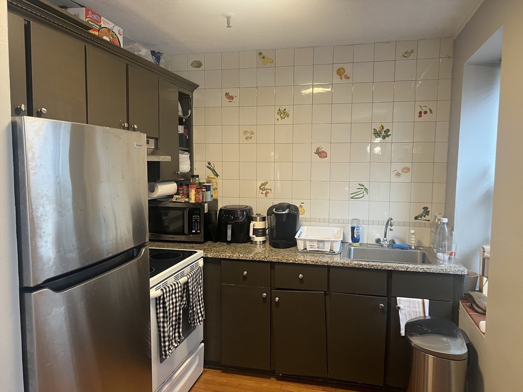 56 Prince Street, Unit 4 Boston, MA 02113 - Photo 5 of 14