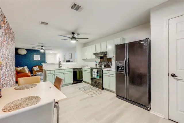 $1,950 | 5301 Apple Orchard Lane, Austin, TX 78744