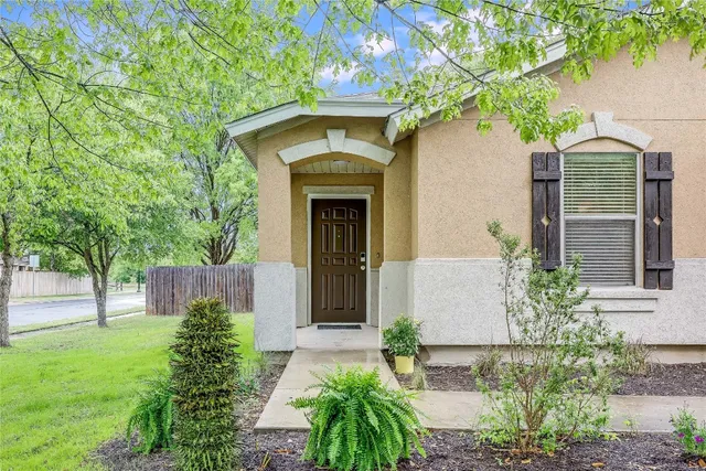 $1,950 | 5301 Apple Orchard Lane, Austin, TX 78744