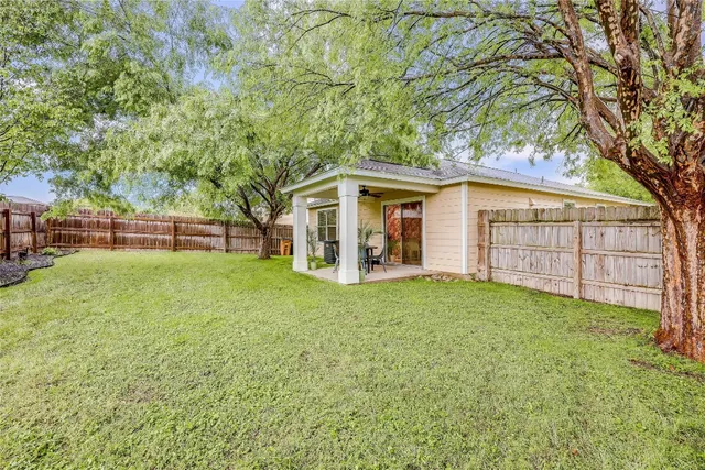 $1,950 | 5301 Apple Orchard Lane, Austin, TX 78744