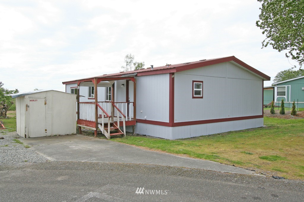 1245 Bradley Road, Unit 20 Lynden, WA 98264 - Photo 1 of 25 Gallery Image 1