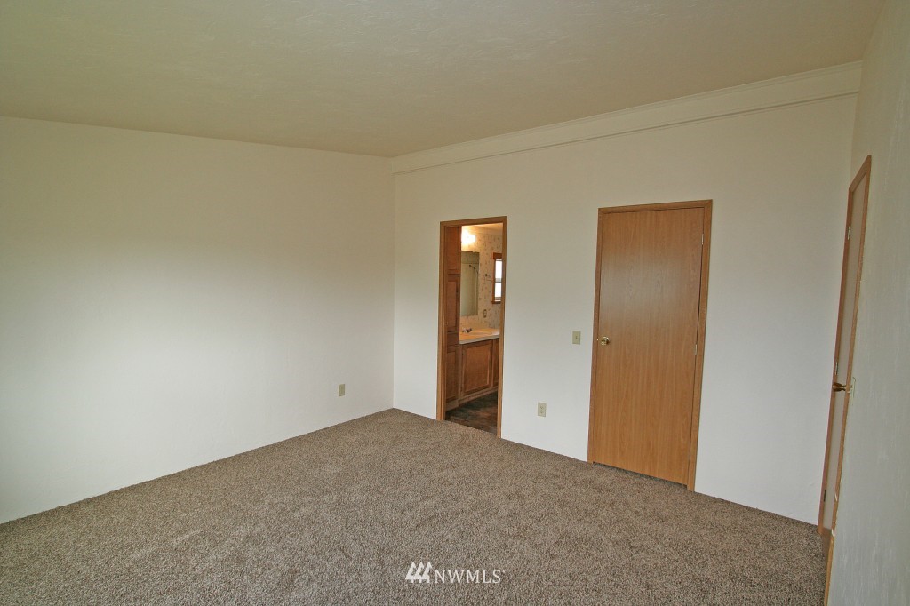 1245 Bradley Road, Unit 20 Lynden, WA 98264 - Photo 11 of 25 Gallery Image 11