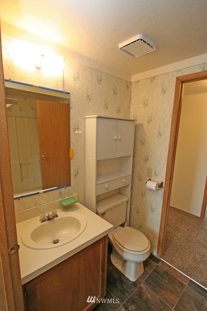 1245 Bradley Road, Unit 20 Lynden, WA 98264 - Photo 18 of 25 Gallery Image 18