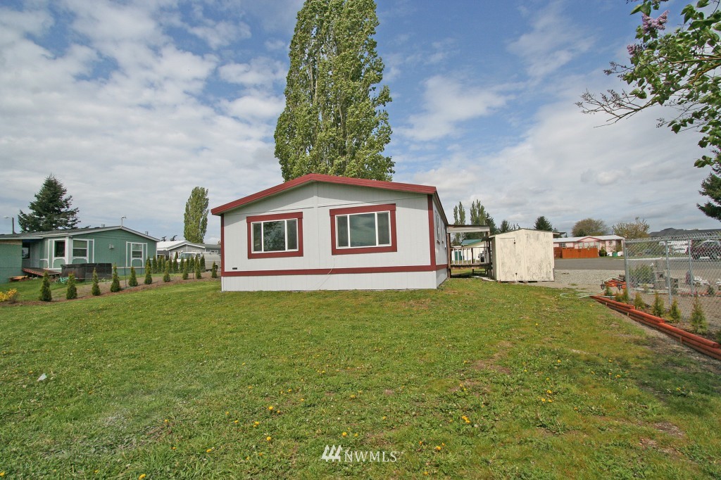 1245 Bradley Road, Unit 20 Lynden, WA 98264 - Photo 22 of 25 Gallery Image 22