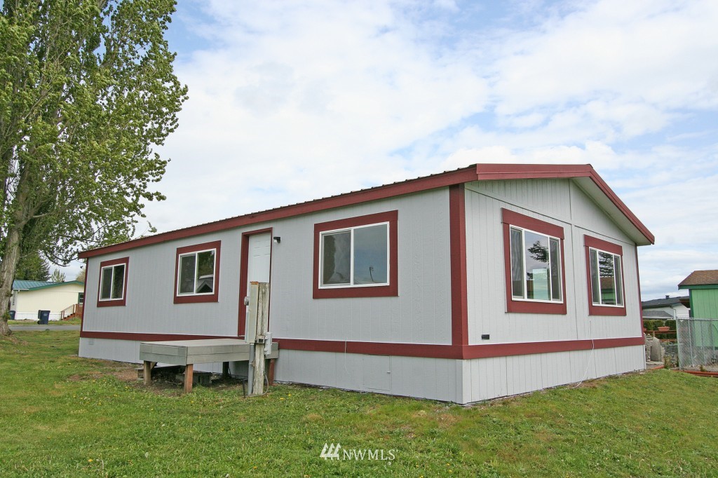 1245 Bradley Road, Unit 20 Lynden, WA 98264 - Photo 24 of 25 Gallery Image 24