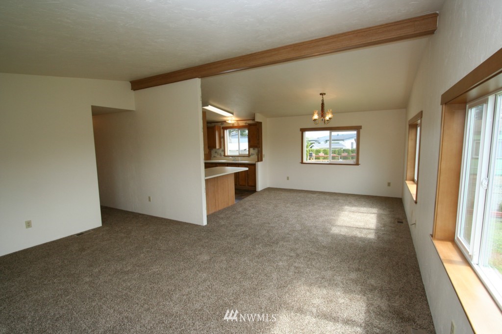 1245 Bradley Road, Unit 20 Lynden, WA 98264 - Photo 5 of 25 Gallery Image 5