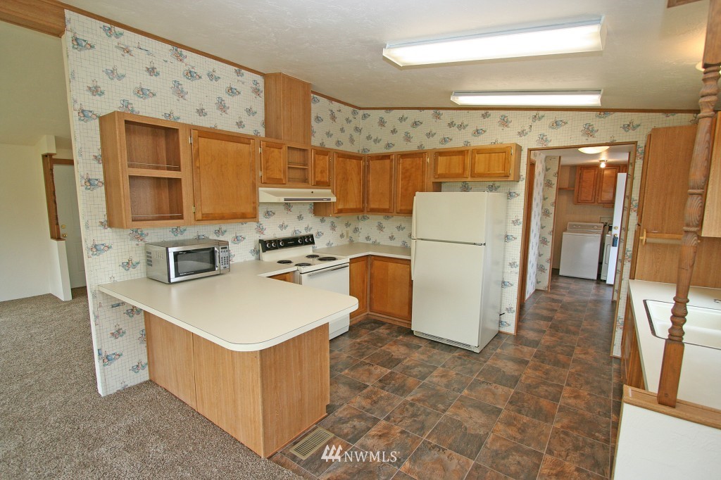 1245 Bradley Road, Unit 20 Lynden, WA 98264 - Photo 7 of 25 Gallery Image 7