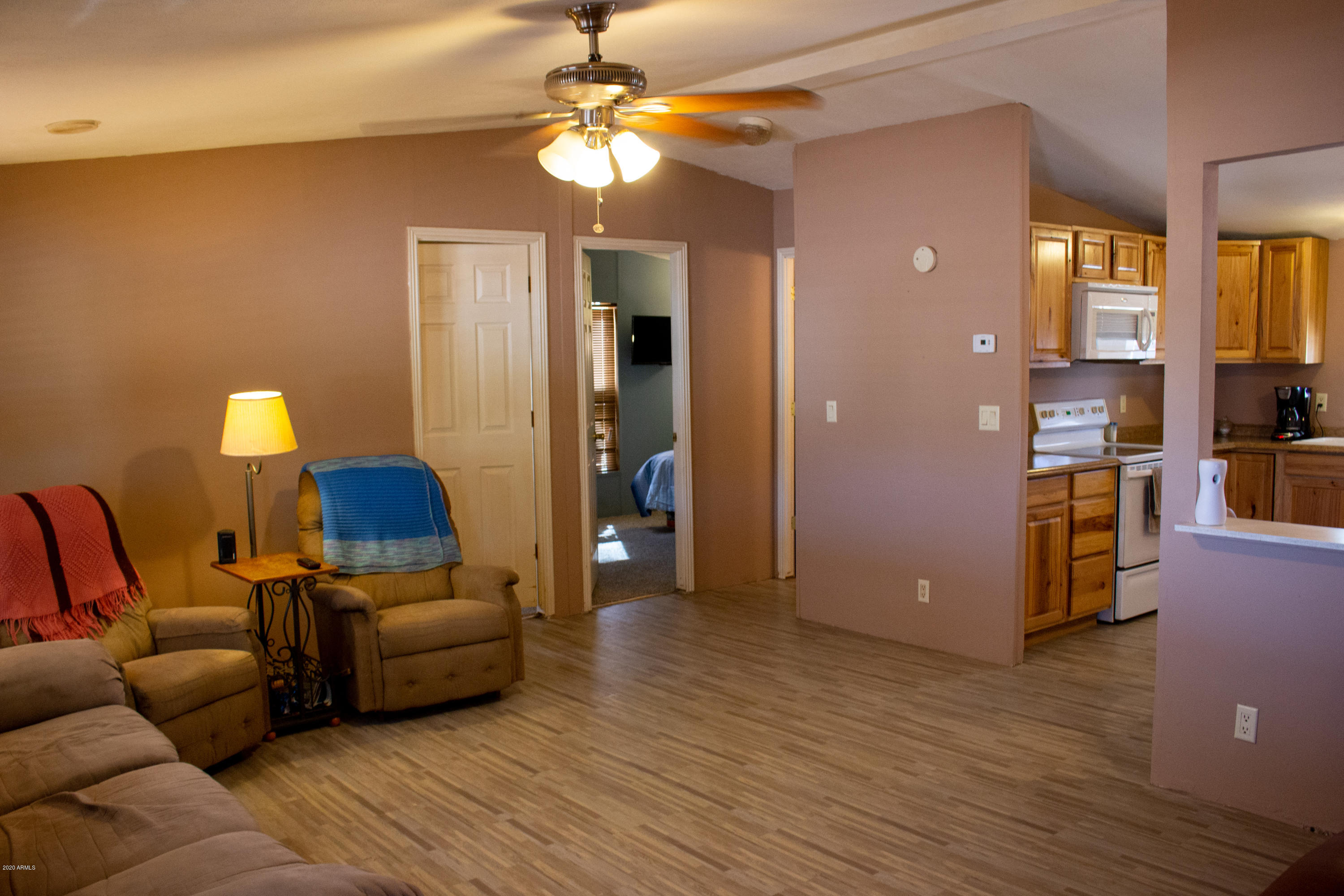 208 North Wickiup Road Apache Junction, AZ 85119 - Photo 5 of 34 Living Room
