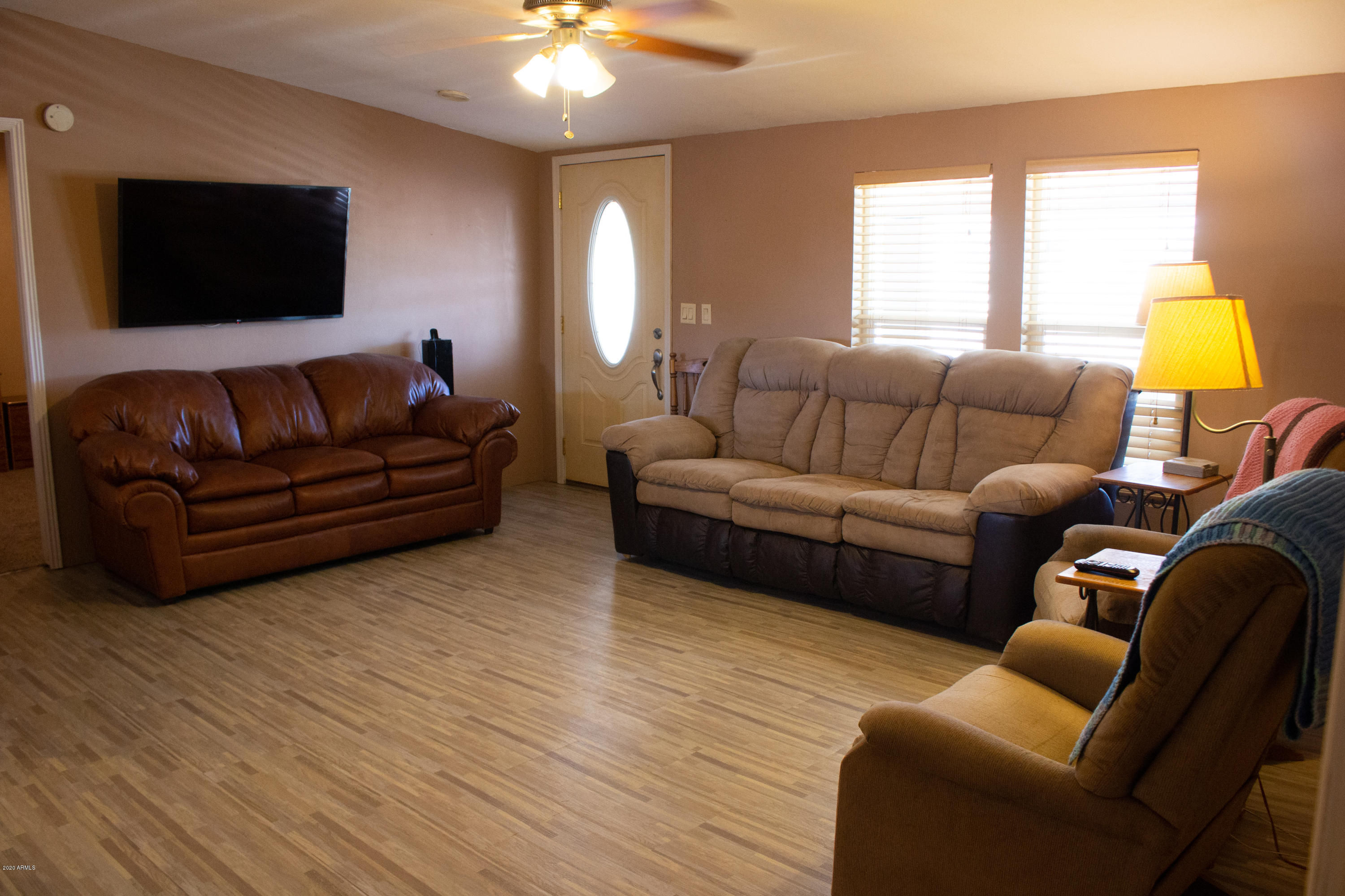 208 North Wickiup Road Apache Junction, AZ 85119 - Photo 9 of 34 Living Room