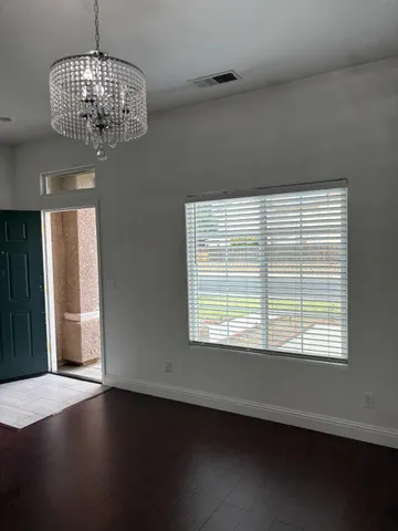 $484,000 | 2962 Santa Ana Avenue, Clovis, CA 93611