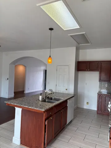 $484,000 | 2962 Santa Ana Avenue, Clovis, CA 93611