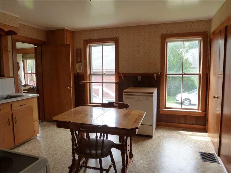 32 West Side Road South Bristol, ME 04568 - Photo 6 of 25 Kitchen.