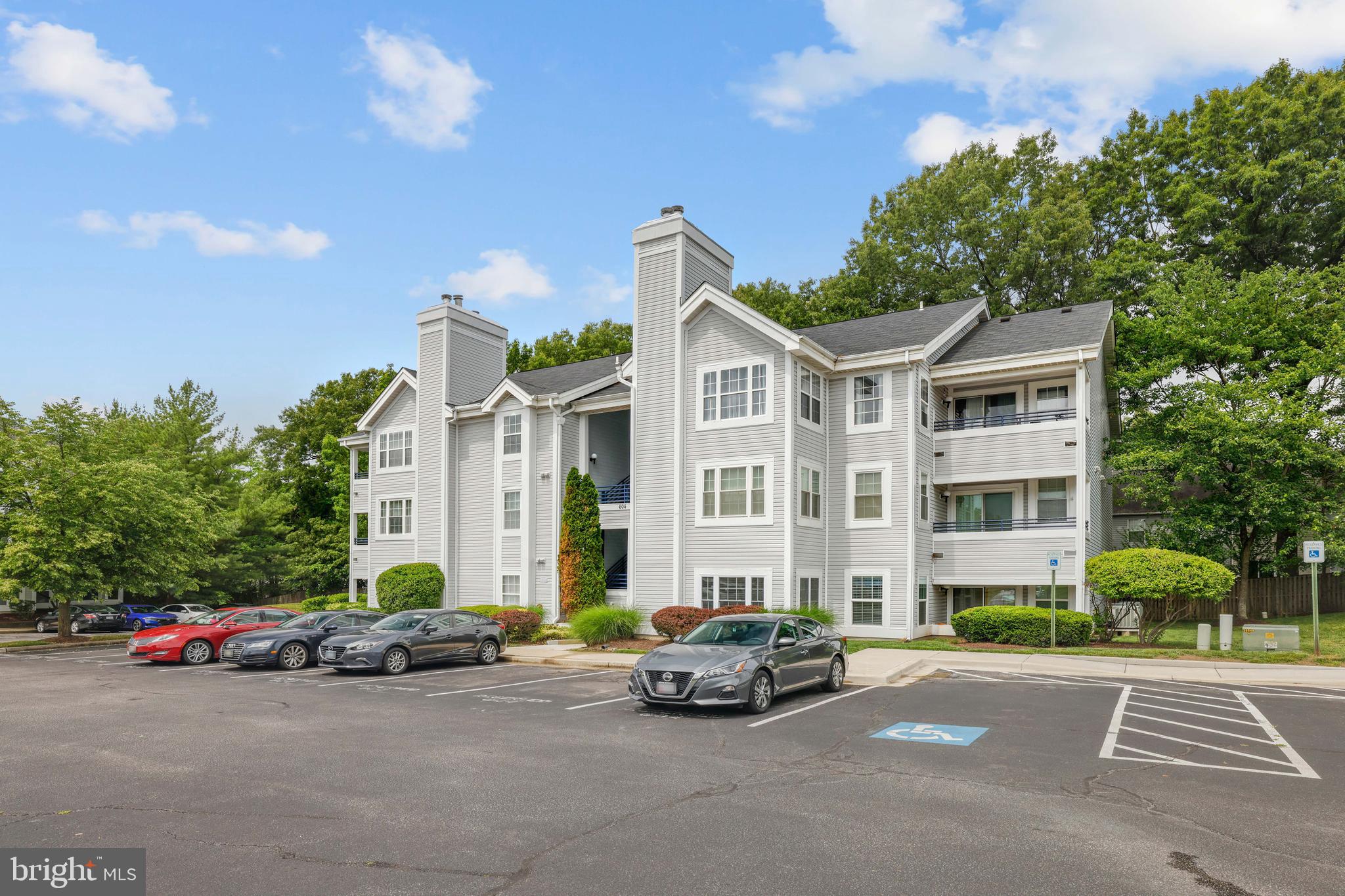 604 Moonglow Road, Unit 303 Odenton, MD 21113 - Photo 2 of 25 Gallery Image 2