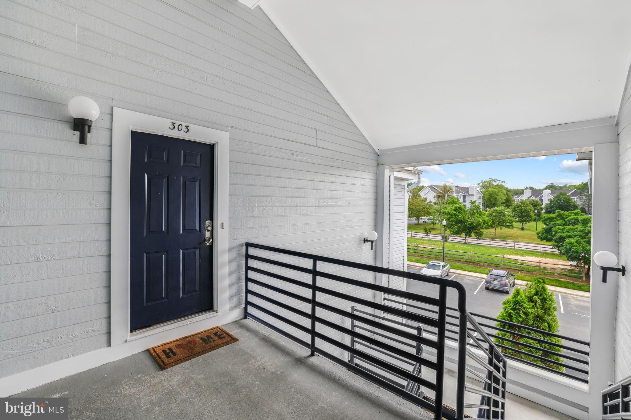 604 Moonglow Road, Unit 303 Odenton, MD 21113 - Photo 3 of 25 Gallery Image 3